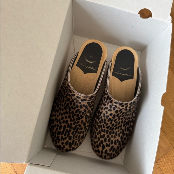 Women’s No.6 Old School Clog On Mid Heel, Spotted Pony,39 - Picture 8 of 9